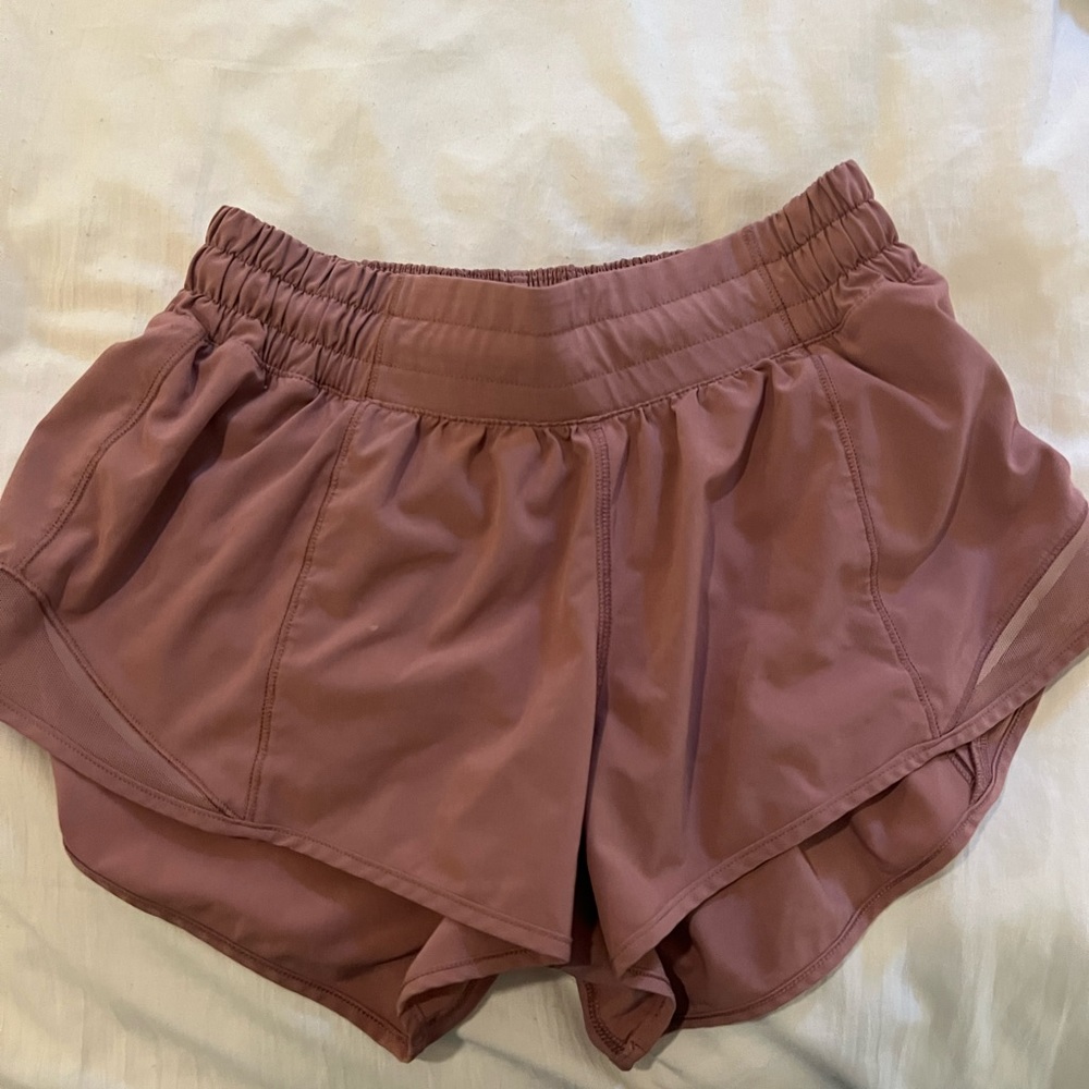 Lulu Lemom shorts - Size: 2